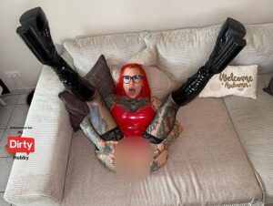 Cat-Coxx Porno Video: Nach 8 Wochen ! Bitte Schatz!!Heute in den ars**!!